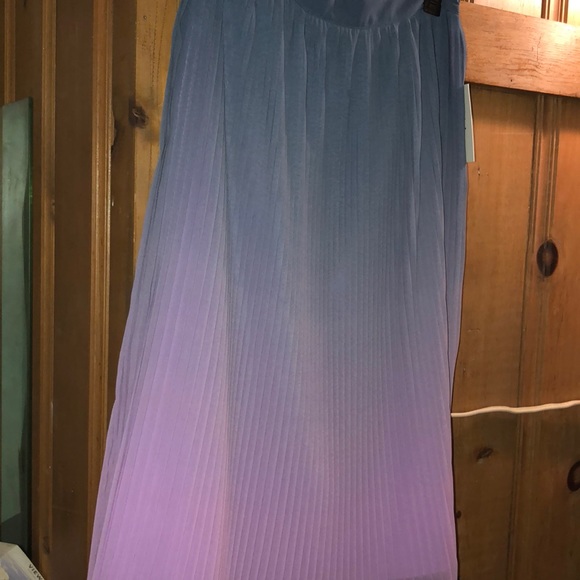 H by Halston Dresses & Skirts - Halston ombré skirt NWT size small $89 retail